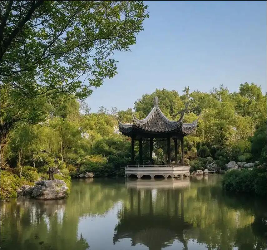 朝阳龙城炽热餐饮有限公司